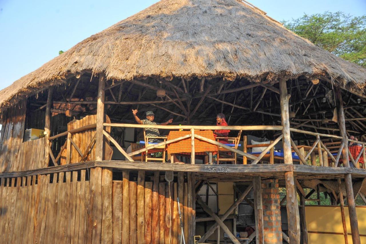 Kihihi Bullbush River Camp מראה חיצוני תמונה